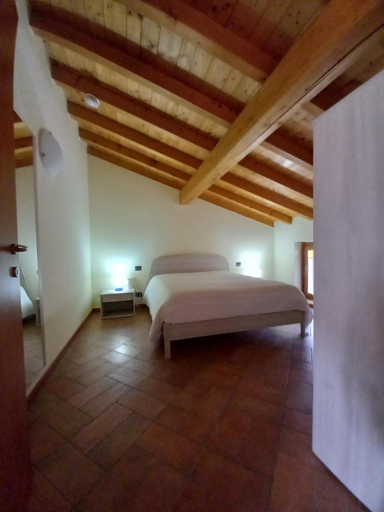 Casa Vacanze Tania Somendenna Εξωτερικό φωτογραφία