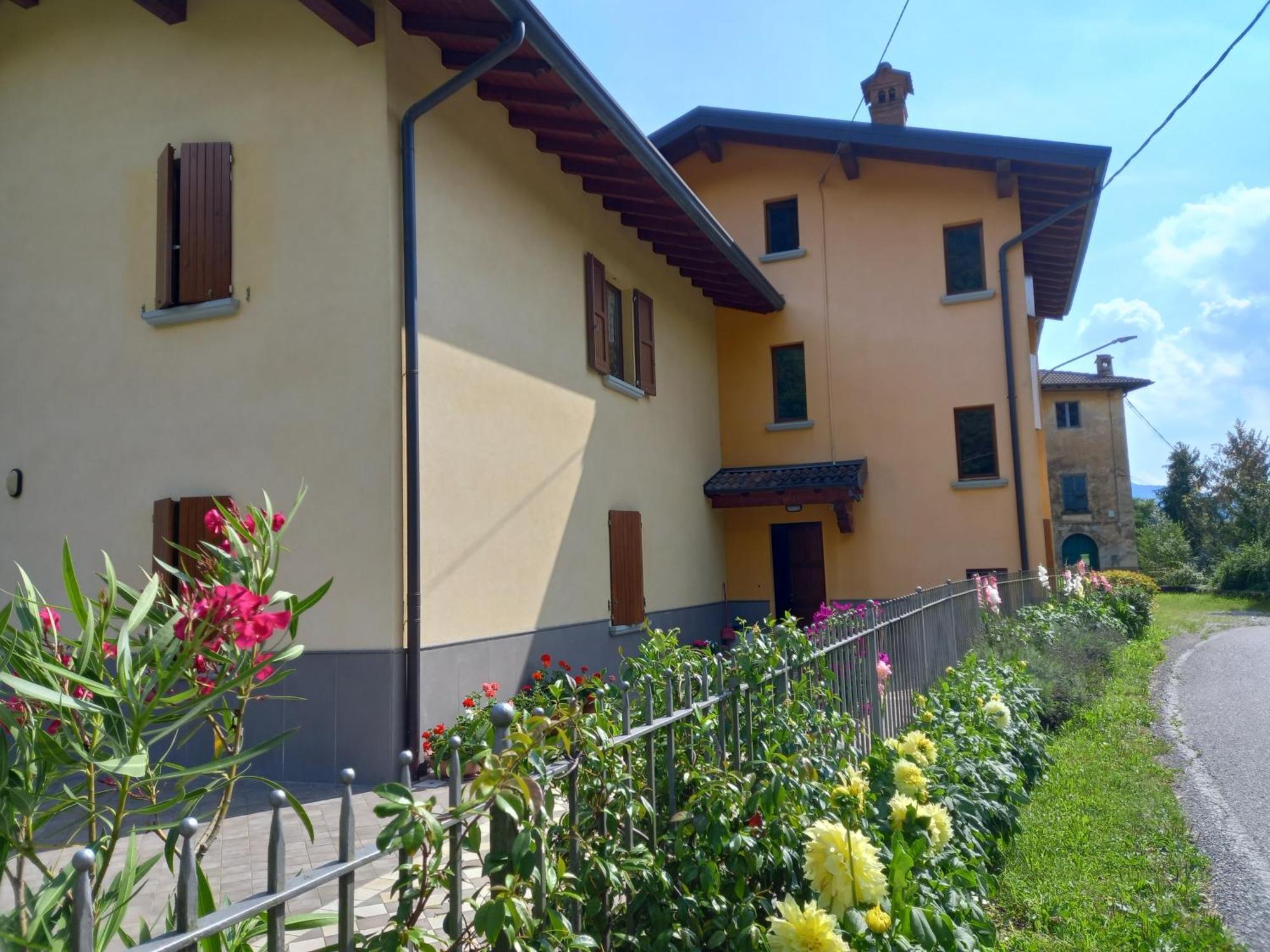 Casa Vacanze Tania Somendenna Εξωτερικό φωτογραφία