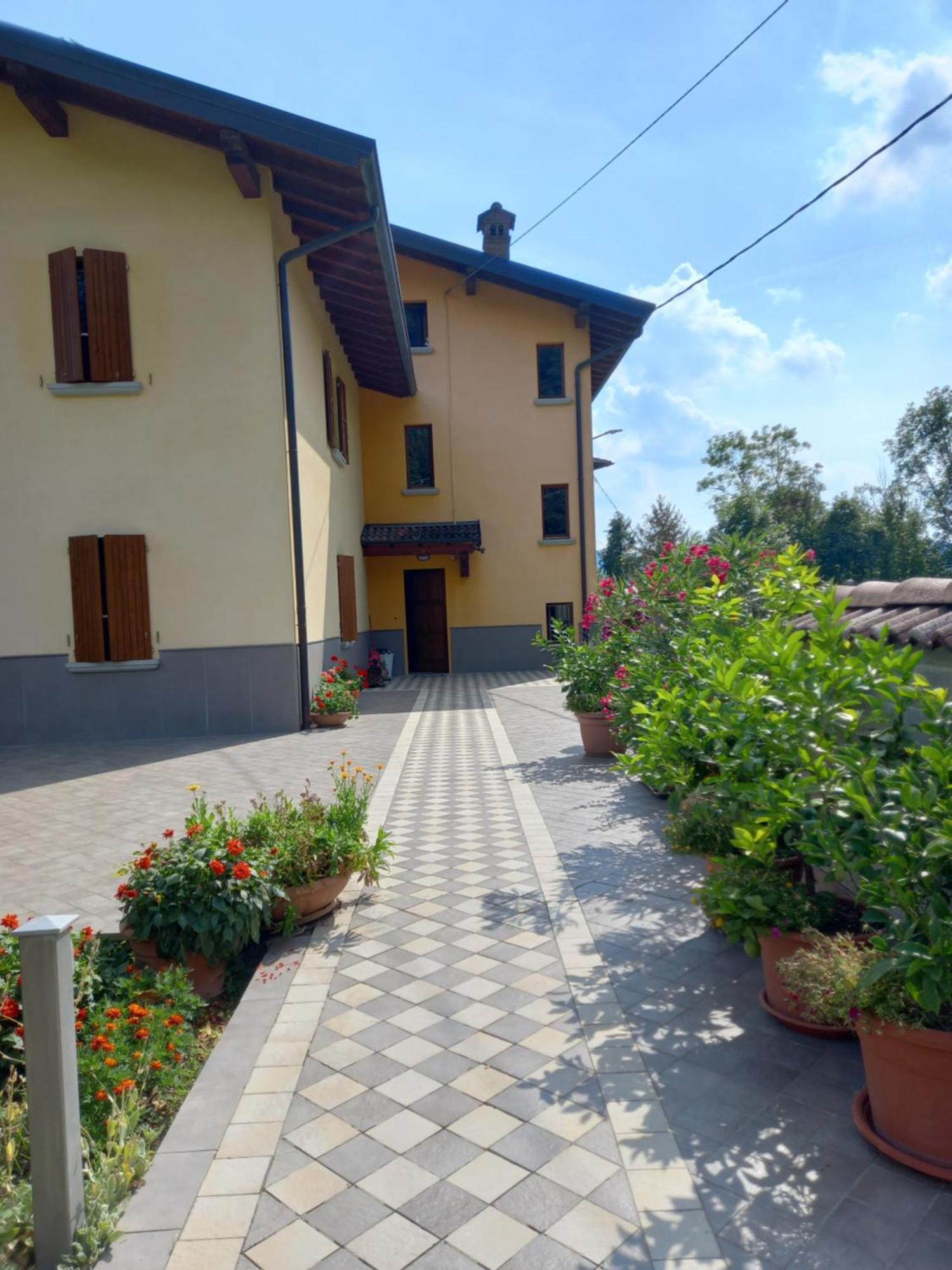 Casa Vacanze Tania Somendenna Εξωτερικό φωτογραφία